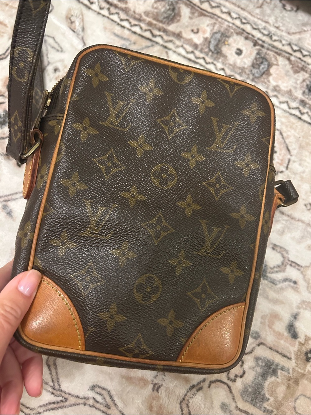 Louis Vuitton Monogram Canvas Brown & Tan Messenger Bag - Picture 8 of 9